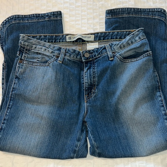 GAP Cropped Boot Cut - Picture 2 of 6